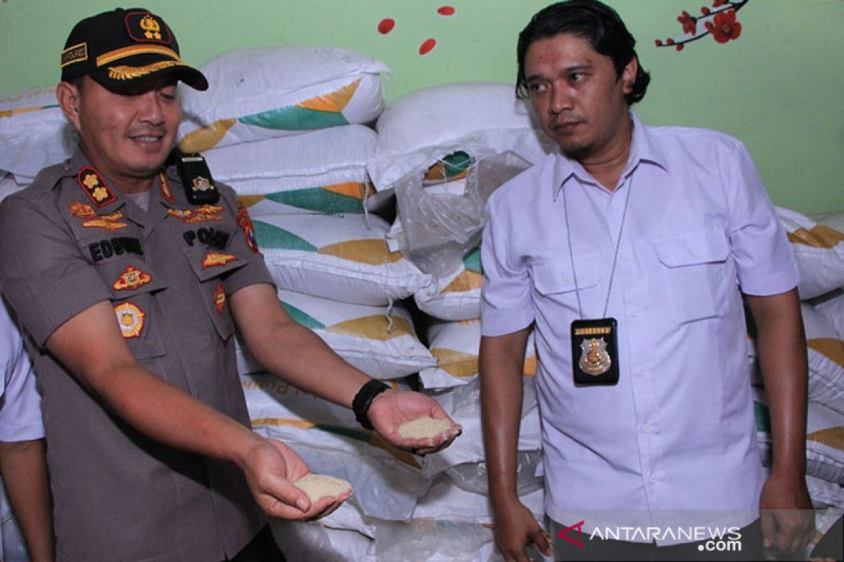 Polres Madiun amankan 4.350 kilogram gula pasir diduga penimbunan