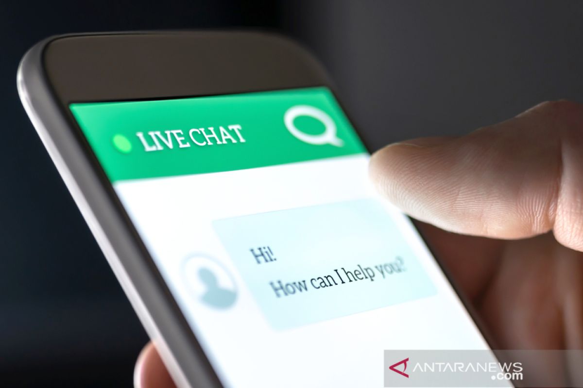 Mulai besok, pemerintah buka akun "chatbot" WhatsApp soal corona