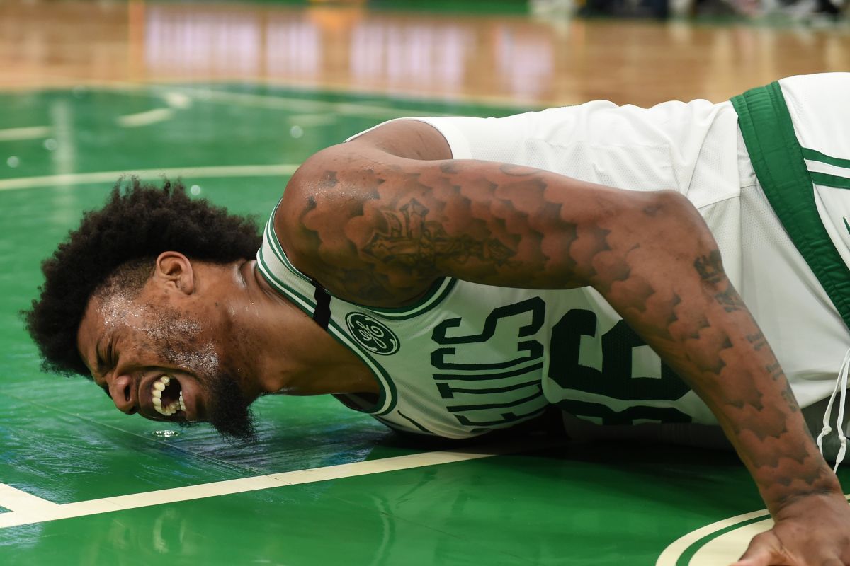 Guard Boston Celtics, Marcus Smart akui positif virus corona