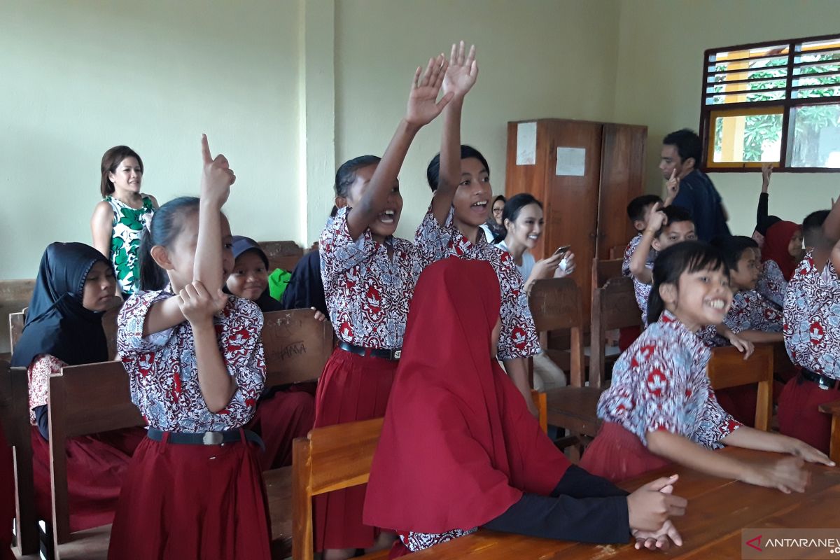 KPAI ingatkan belajar di rumah harus menyenangkan bukan membebani