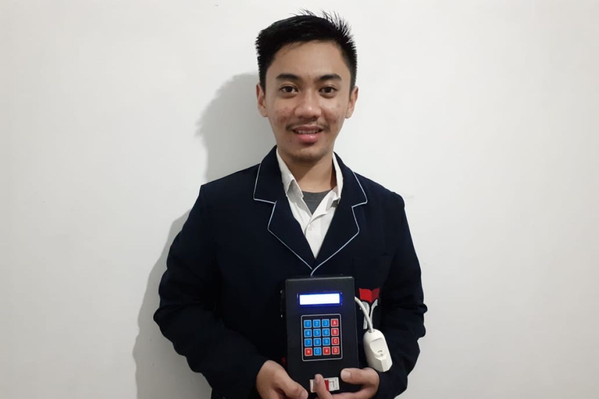 Aldi Wijaya, mahasiswa ITTP rancang sistem monitoring meteran listrik otomatis