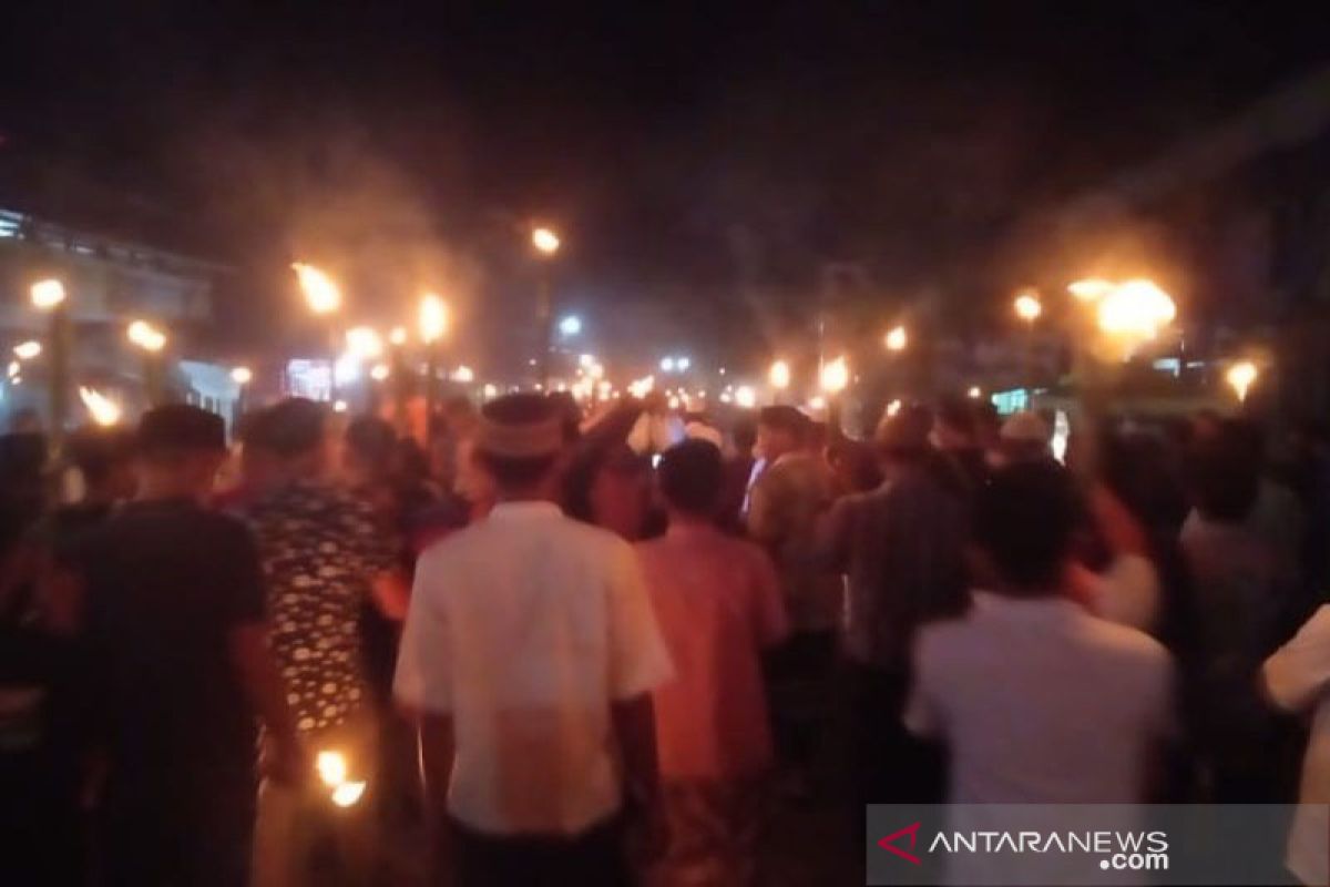 Ribuan warga Abdya berzikir keliling desa tolak bala corona