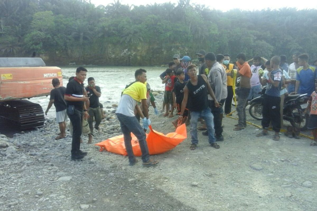 Warga Desa Empus Bahorok temukan mayat di bebatuan Sungai Wampu