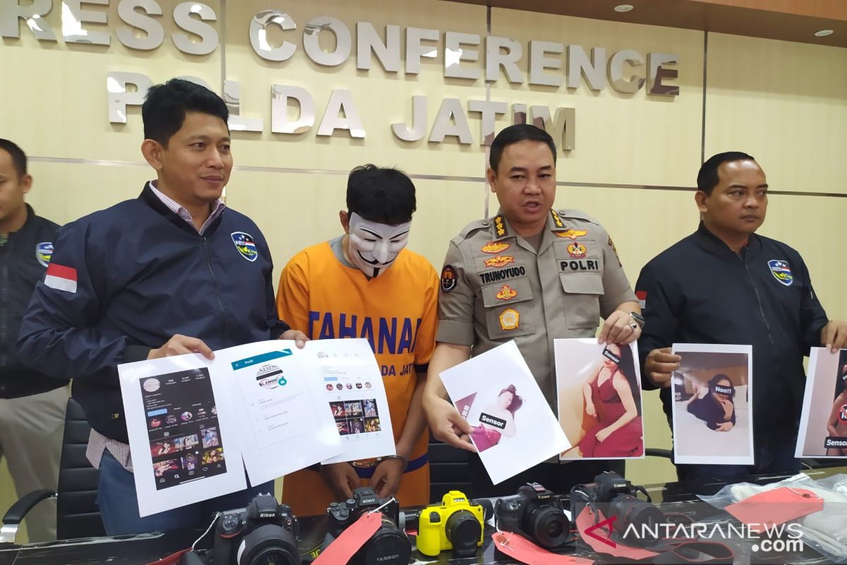 Polda Jatim tahan fotografer penyebar konten porno