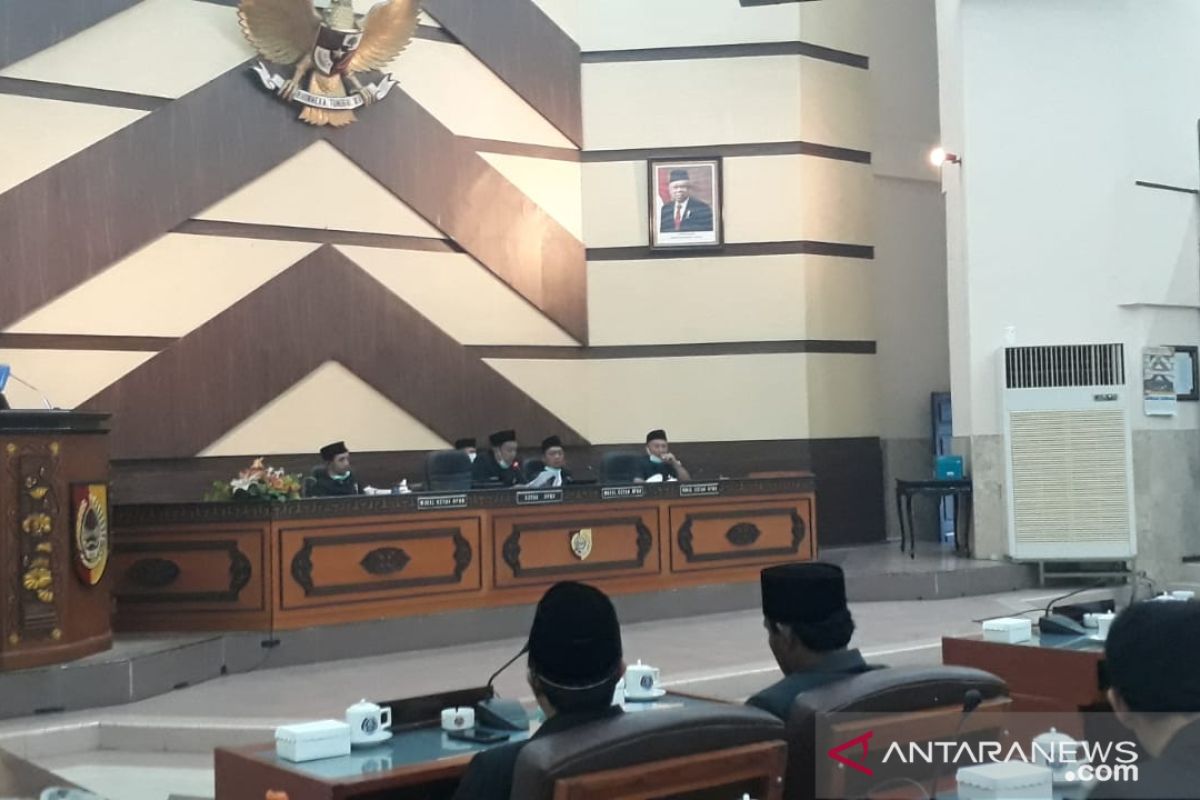 Pansus Angket DPRD Jember sampaikan lima rekomendasi dalam rapat paripurna