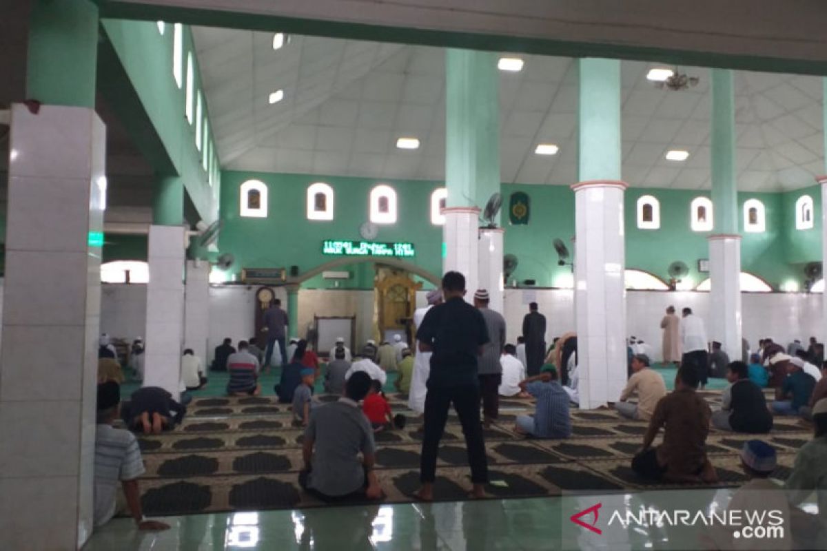 Umat Islam Belitung diajak tawakal dan ikhtiar hadapi wabah COVID-19