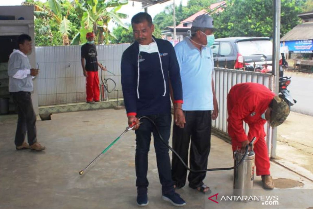 Masyarakat Pesisir Selatan diajak lakukan penyemprotan disinfektan mandiri, begini caranya