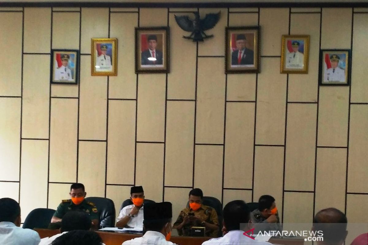 Sebelum diliburkan, Solok Selatan edukasi pelajar bahaya COVID-19