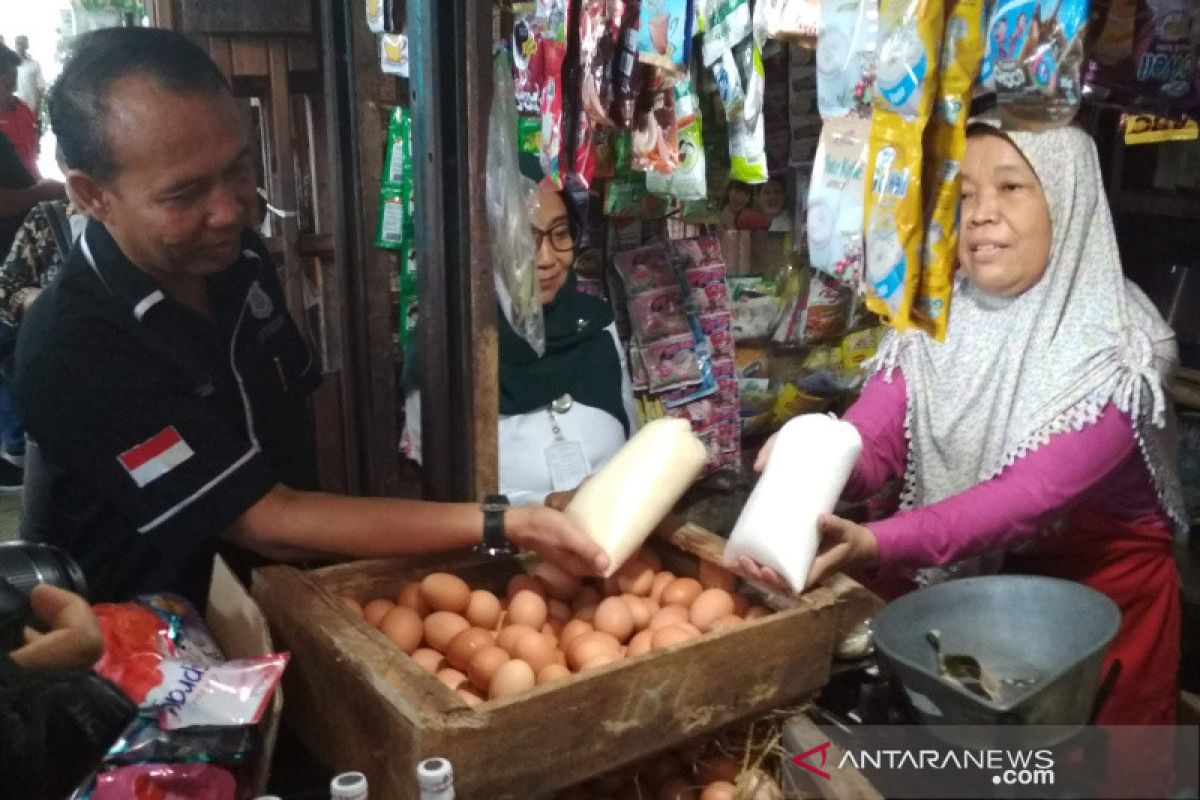 Stok gula di Kudus tersedia cukup, harga bervariasi