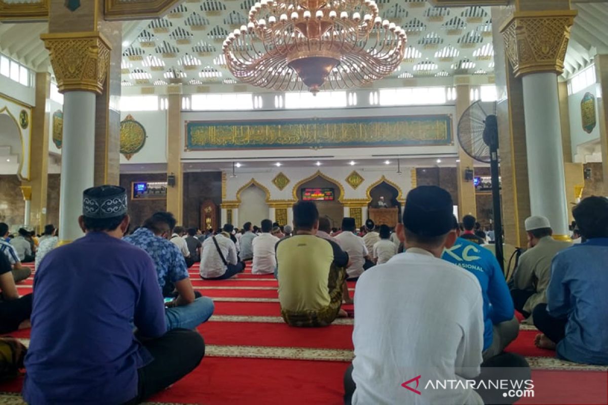 COVID-19 melandai, MUI Bengkulu bolehkan umat rapatkan shaf