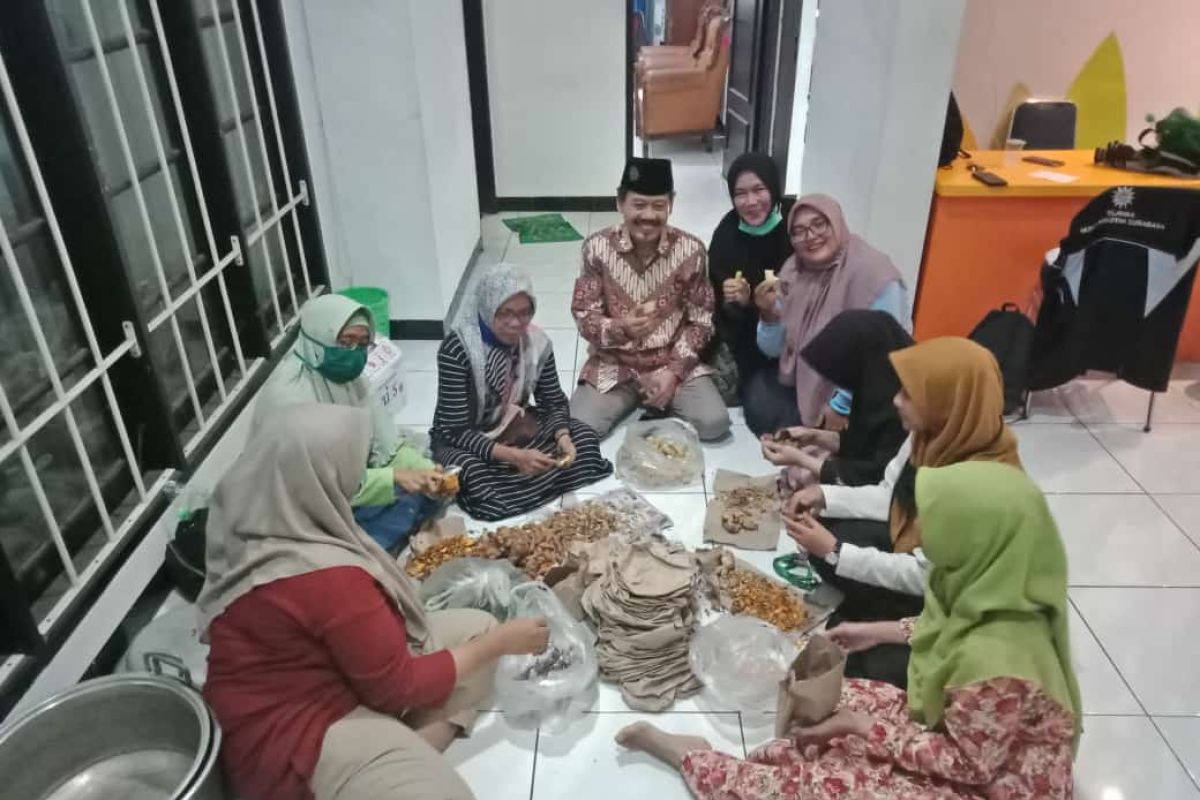 PDM Muhammadiyah Surabaya buka dapur umum untuk dukung penanganan COVID-19