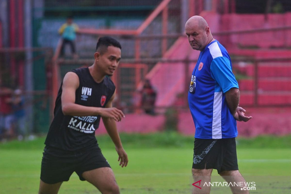 Pelatih dan pemain PSM fokus jaga stamina jelang Liga 1