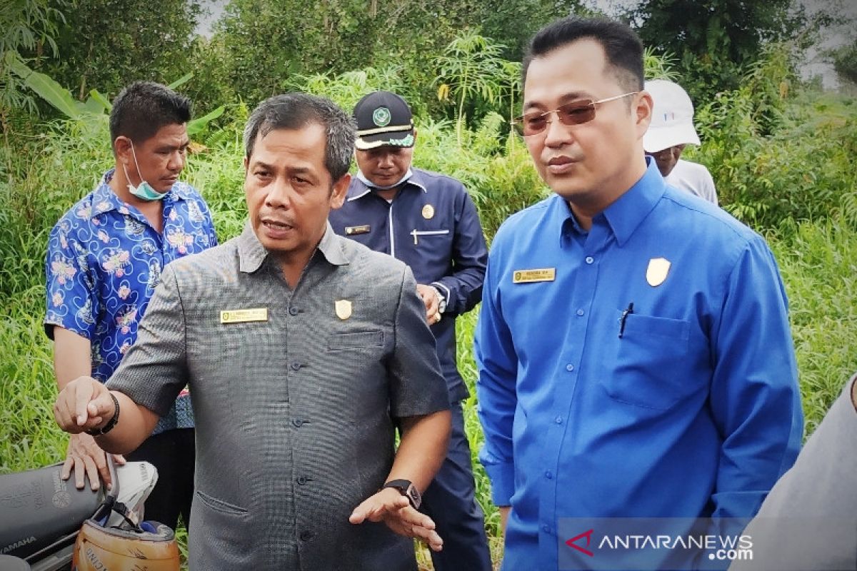 Penyelesaian polemik lahan kuburan di Sampit harus dituntaskan