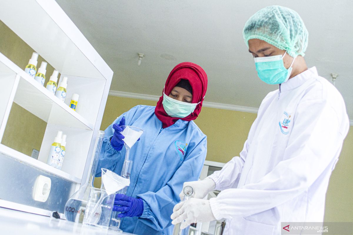Pemerintah Aceh meminta masyarakat tetap waspada terhadap penyebaran virus corona