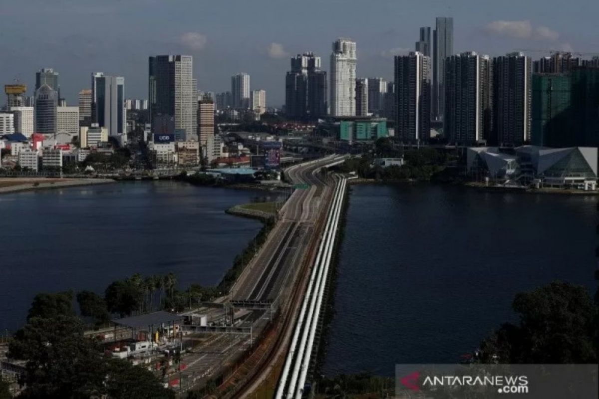Singapura akan penjarakan orang yang langgar jarak fisik