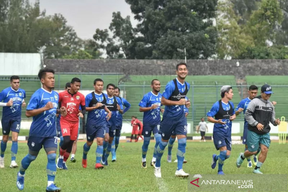 Persib Bandung umumkan satu pemainnya positif terjangkit virus Corona