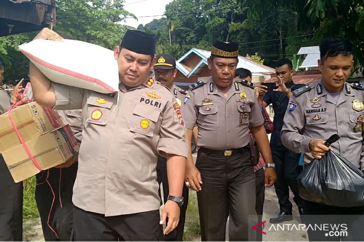 Polres Solok Arosuka gelar kegiatan Jumat Berbagi