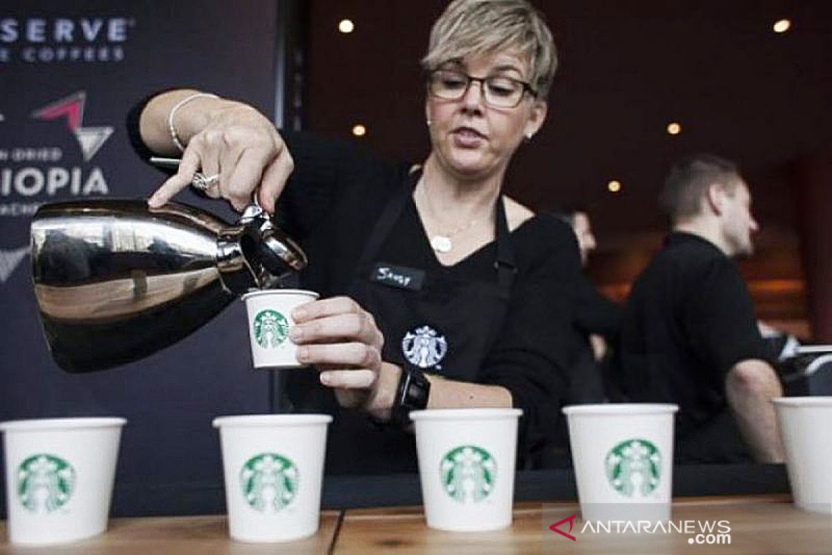 Karyawan Starbucks di Guangzhou positif, 2.300 orang dites corona