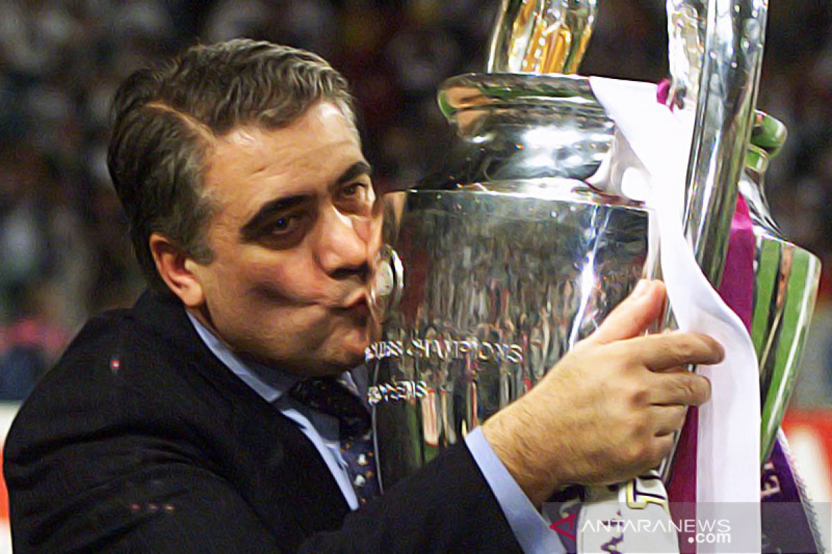 Mantan presiden Real Madrid Sanz meninggal setelah tertular corona
