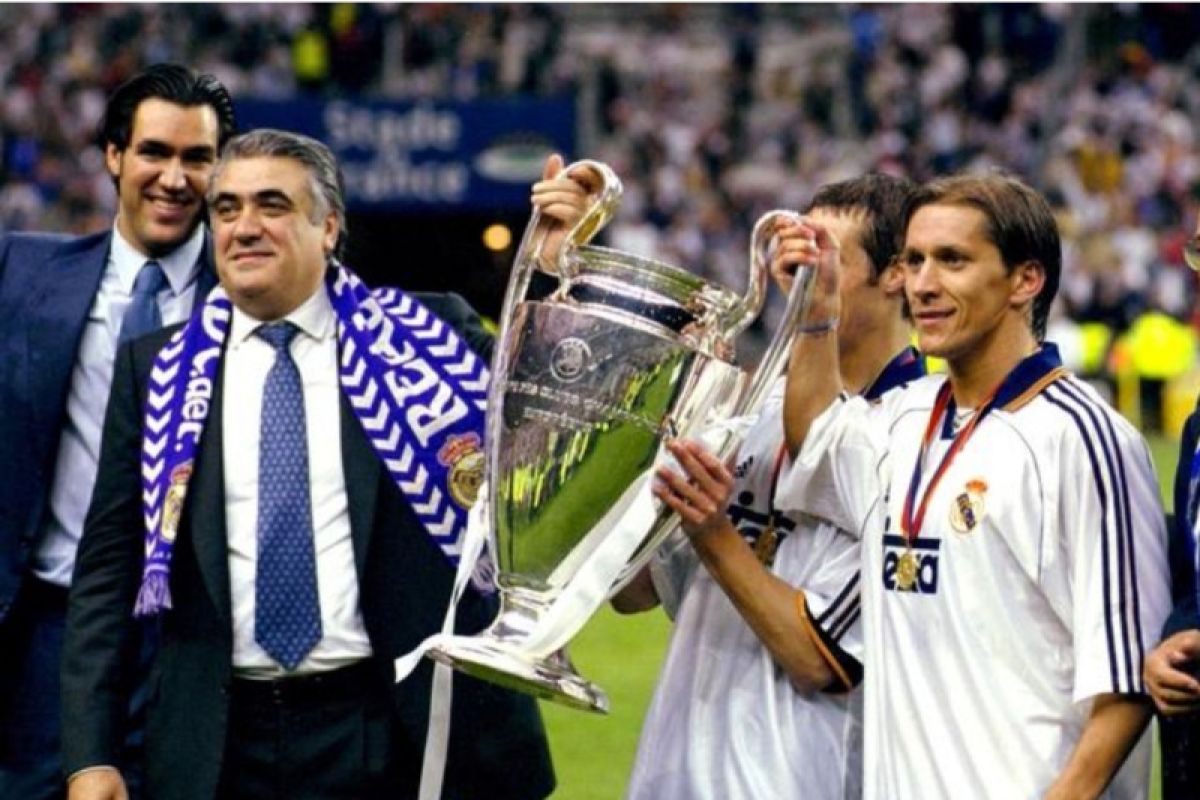 Mantan presiden Real Madrid Sanz meninggal setelah tertular corona