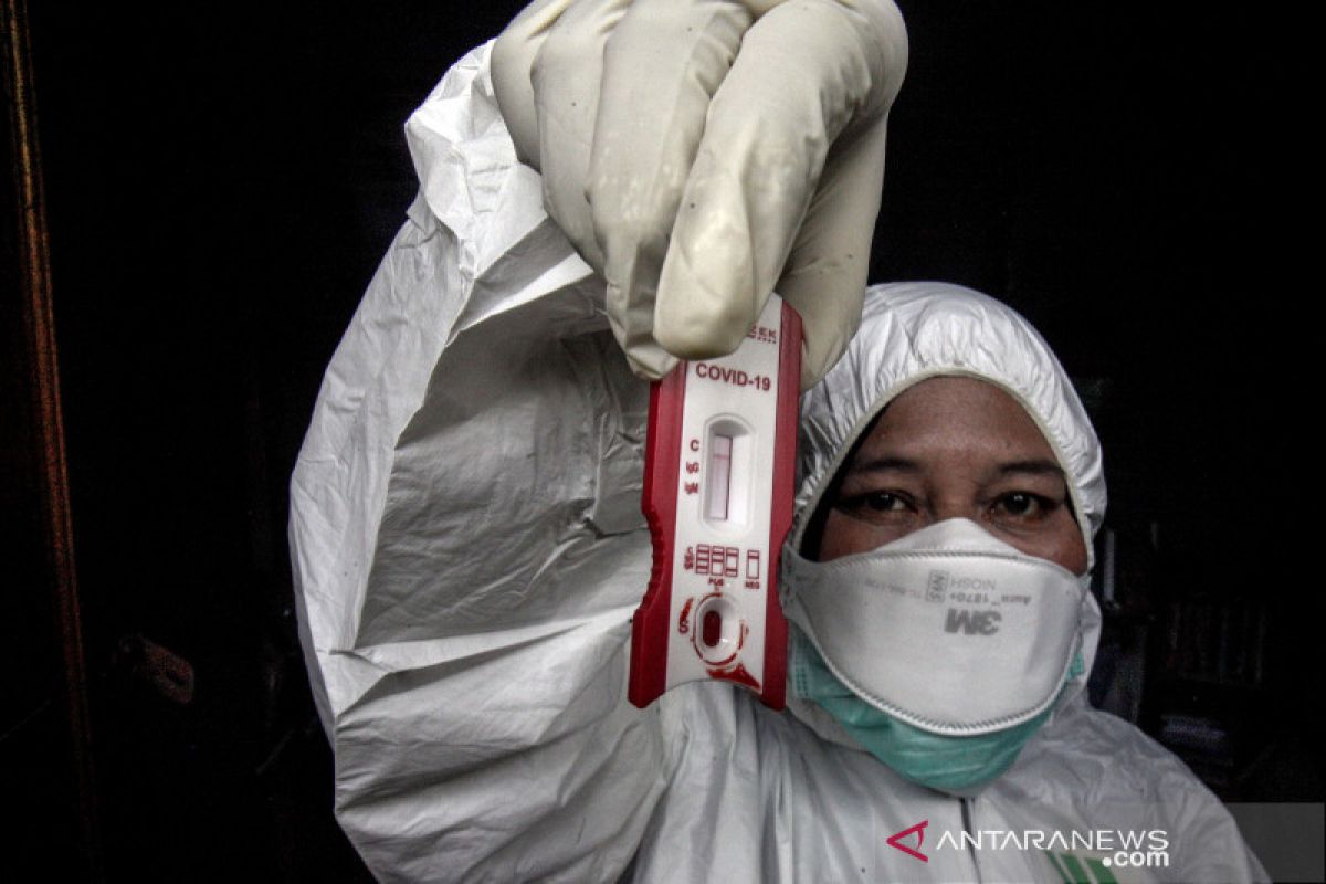 Indonesia receives 150,000 rapid test kits from China