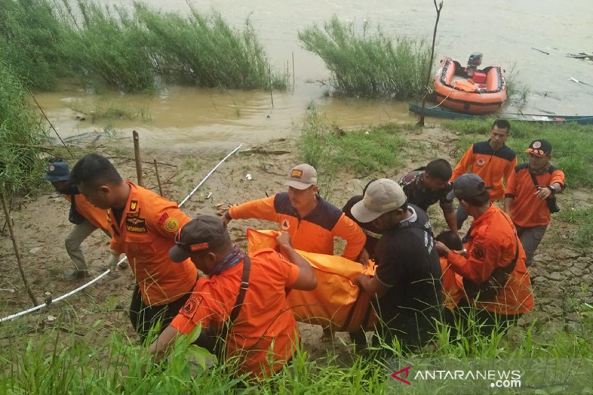 Seluruh korban hanyut di Sungai Air Molek ditemukan, begini kronologinya