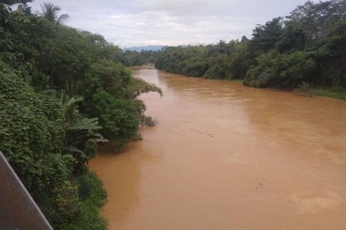 Curah hujan meningkat, BPBD Lebak waspadai debit Sungai Ciberang