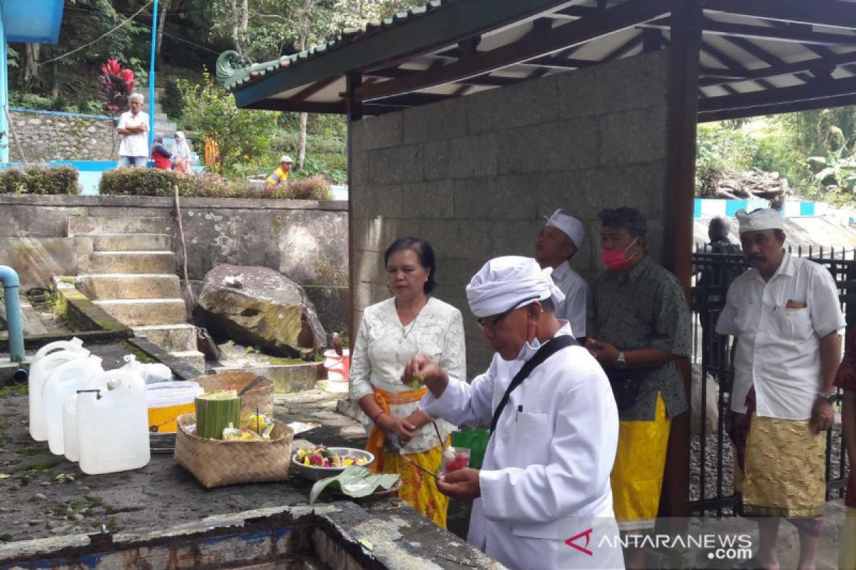 Upacara Melasti di Magelang berlangsung sederhana