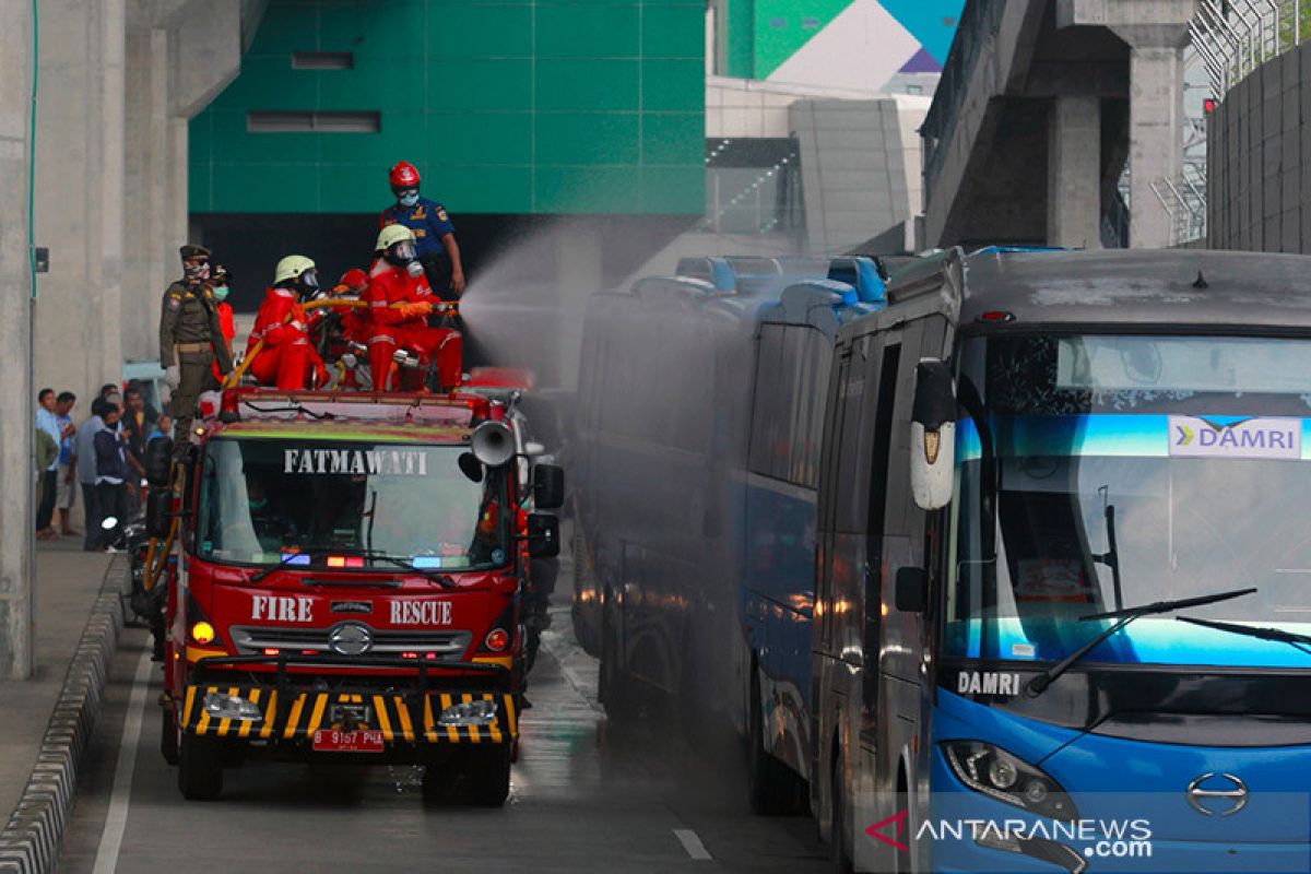 Penyemprotan disinfektan secara masif di Jaksel libatkan tiga pilar