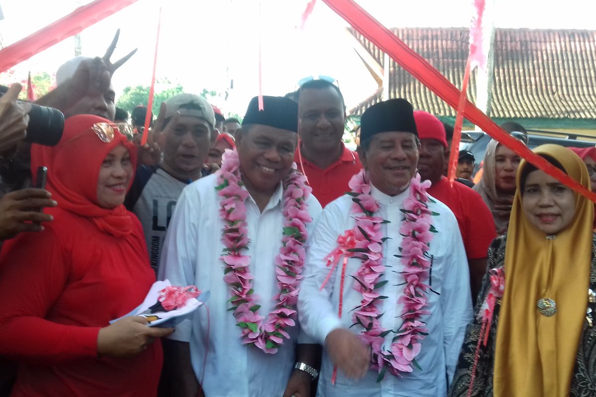 Gubernur-Wagub Malut saling maaf usai konflik pelantikan pejabat