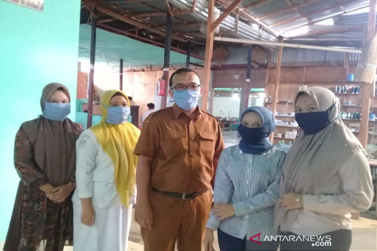 Hempang COVID-19, KKM produksi masker