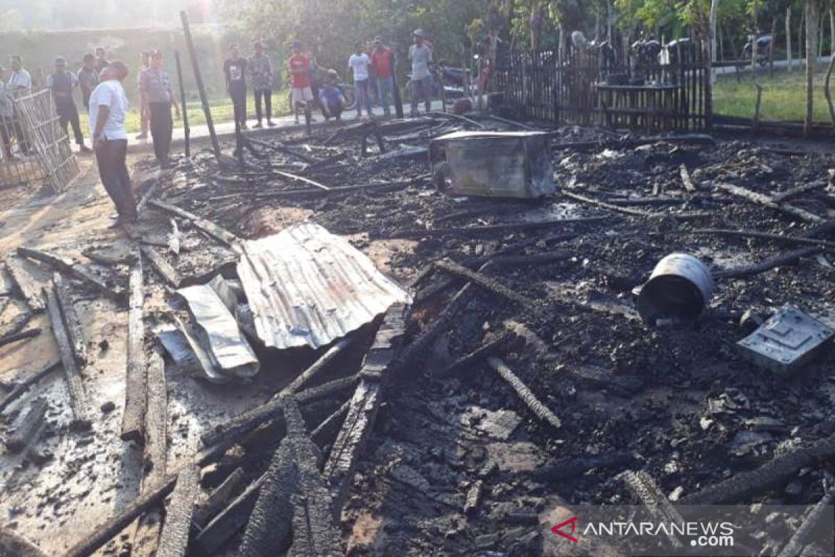 Satu unit rumah warga di Aceh Timur terbakar