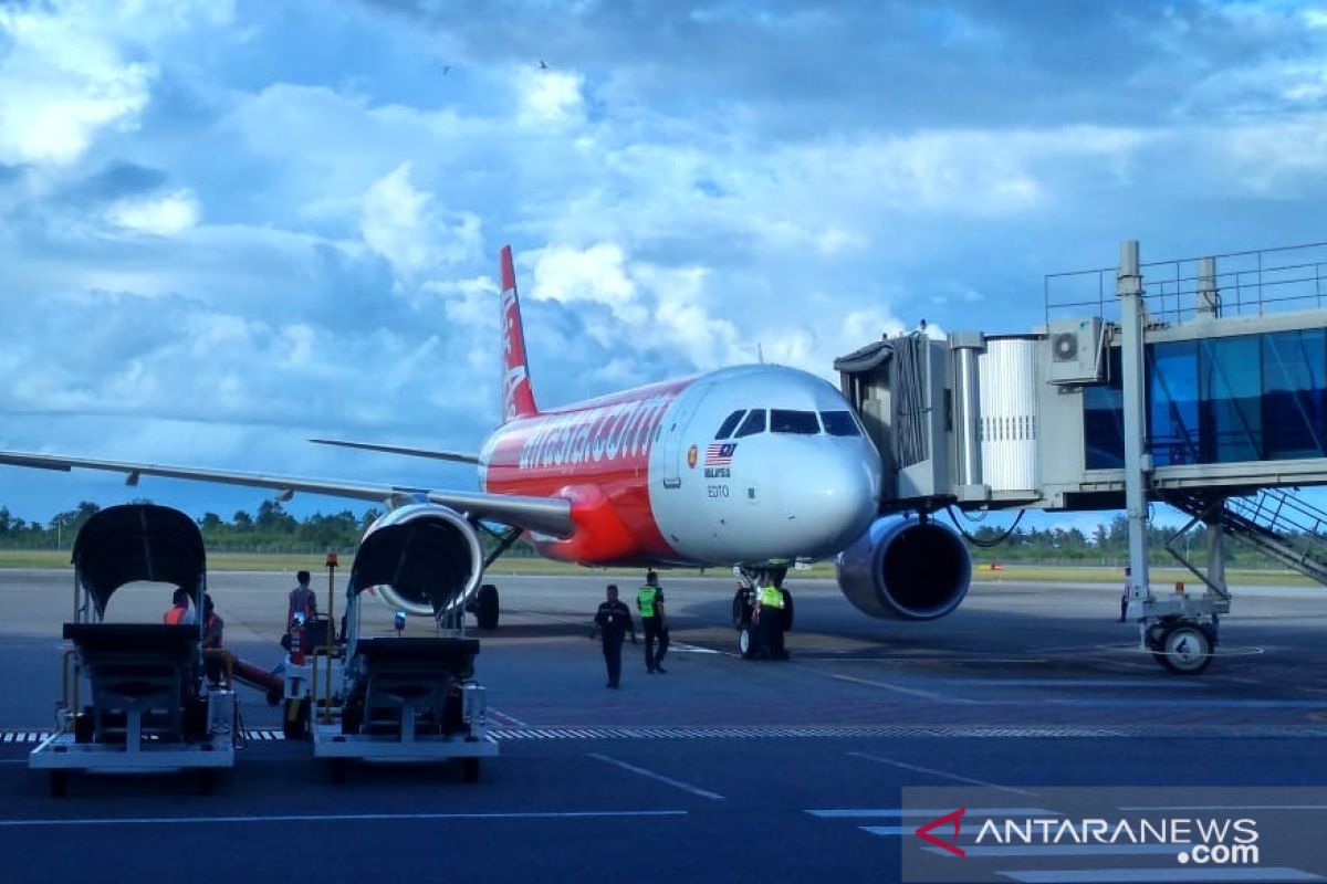 Pemprov Sumbar minta Menhub kurangi penerbangan di Bandara Minangkabau