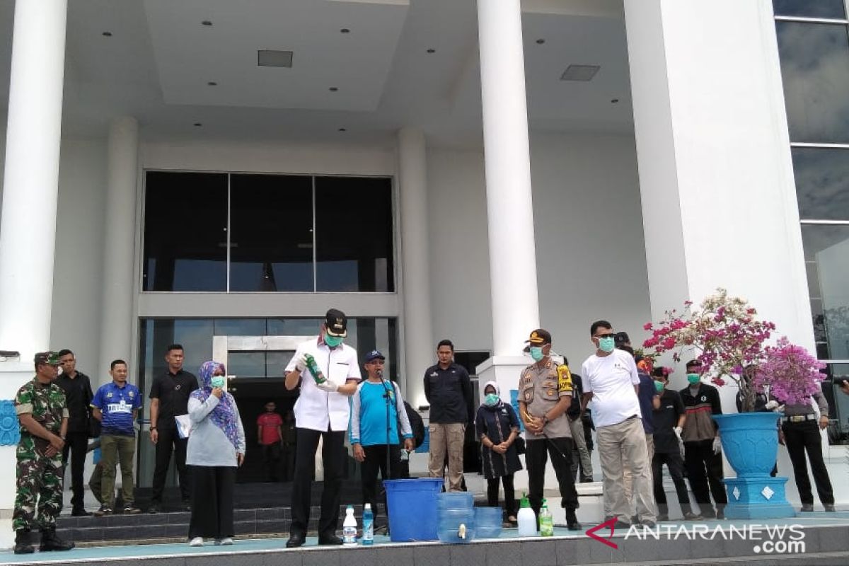 Dinkes himbau OPD Natuna buat disinfektan secara mandiri