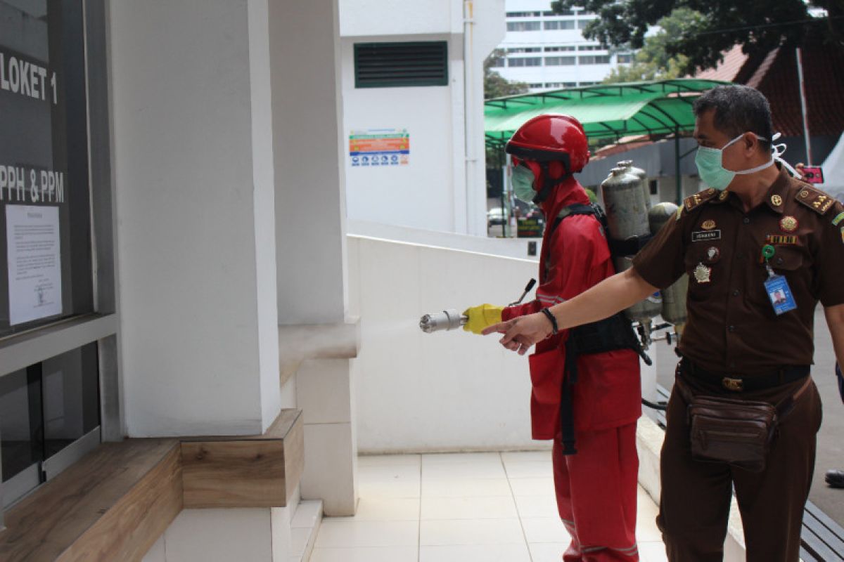 Cegah COVID-19, Kejagung wajibkan pegawai dan tamu disterilisasi