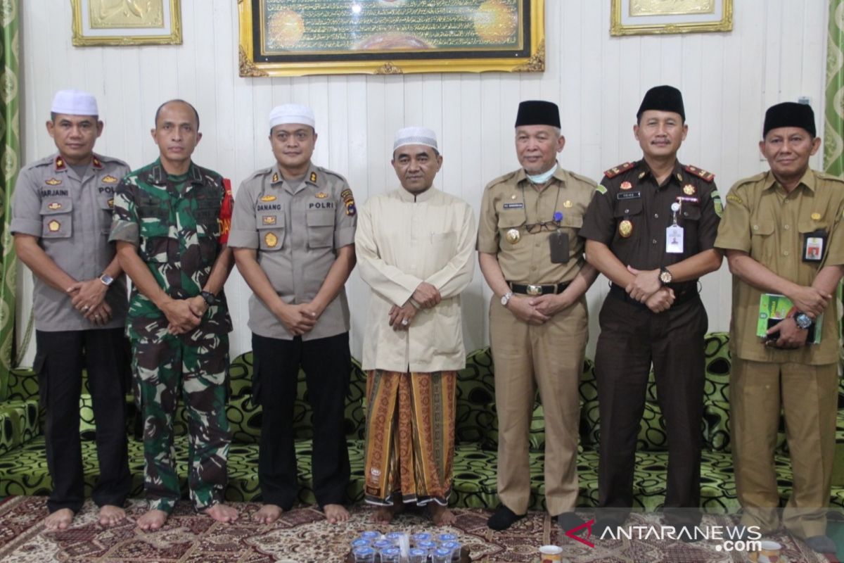 Tanggapi Covid 19, Guru Bakhiet Barabai liburkan pengajian