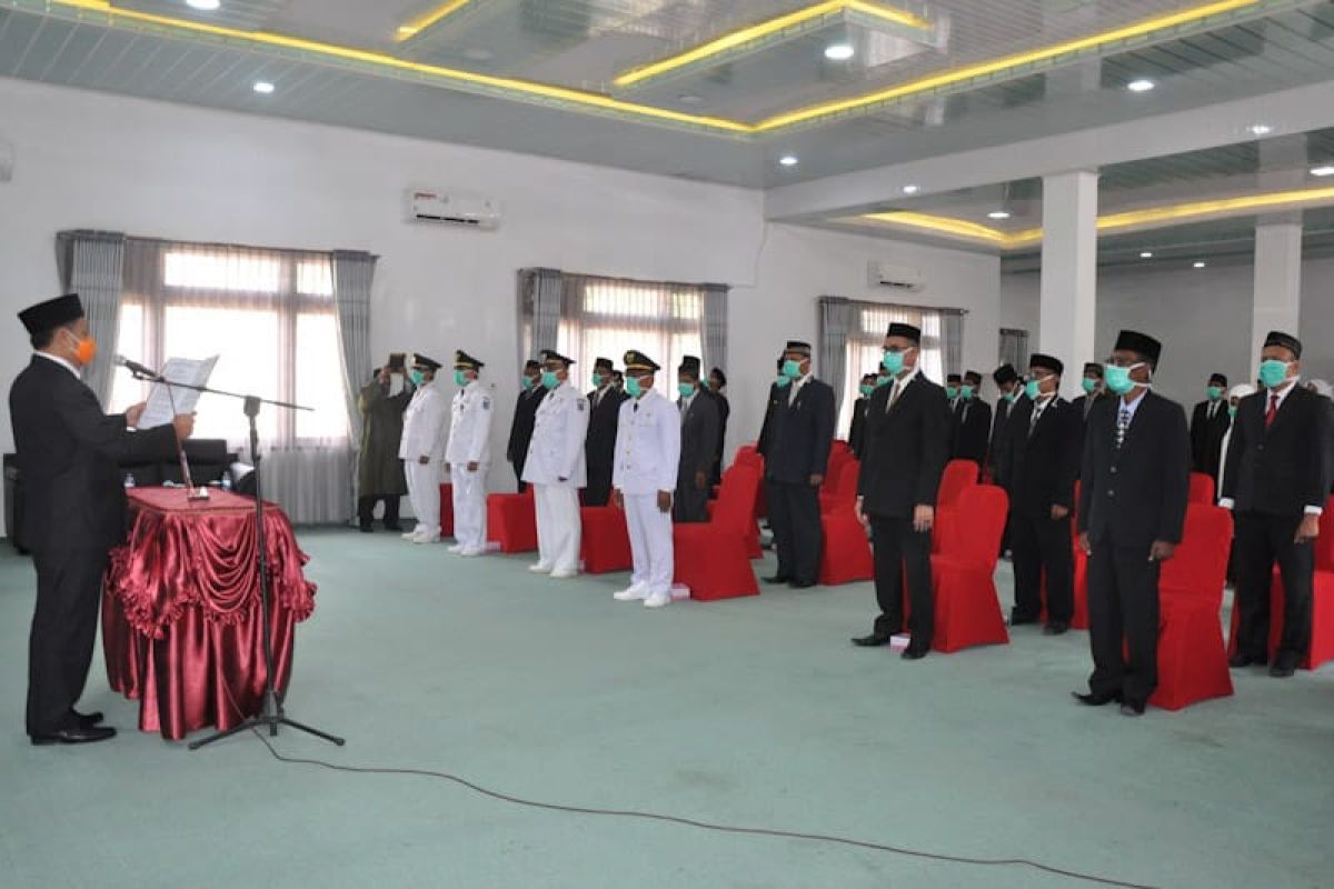 Cegah COVID 19, Ini pejabat Aceh Timur pakai masker saat dilantik