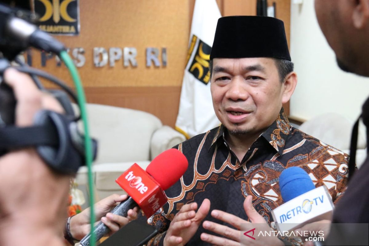 FPKS: Batalkan "rapid test" COVID-19 bagi anggota DPR