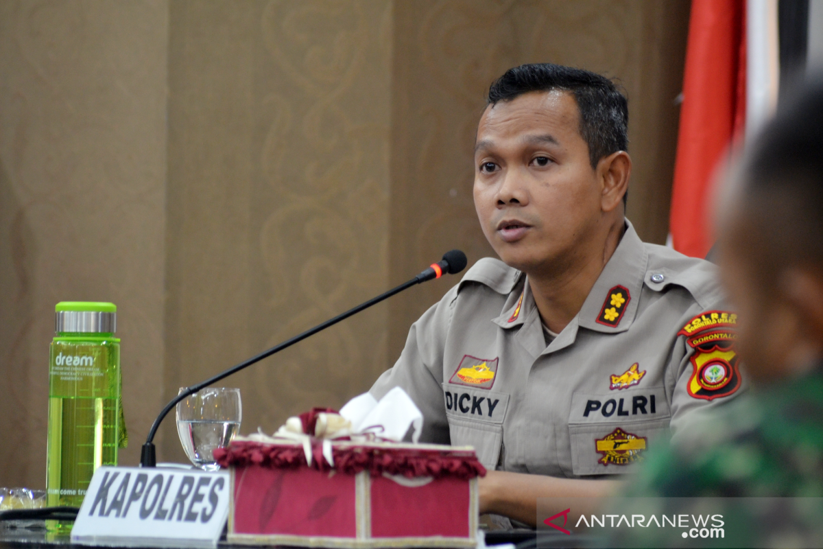 Resepsi pernikahan di Gorontalo dibubarkan polisi