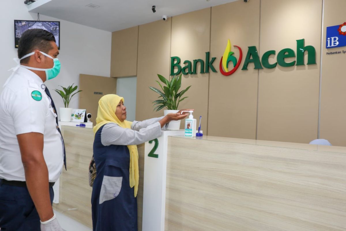 Bank Aceh Syariah tingkatkan pencegahan COVID-19