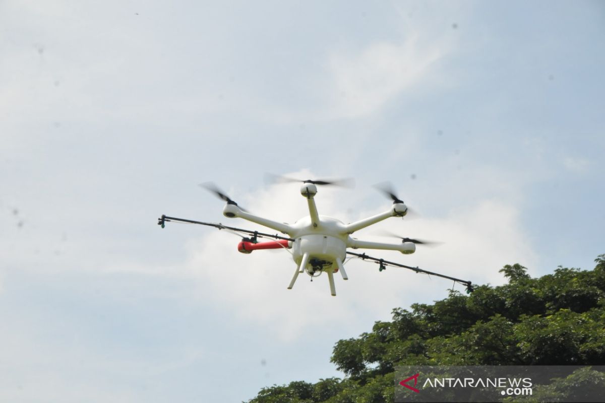 Drone Motodoro SRI UMM dikerahkan bantu semprotkan disinfektan