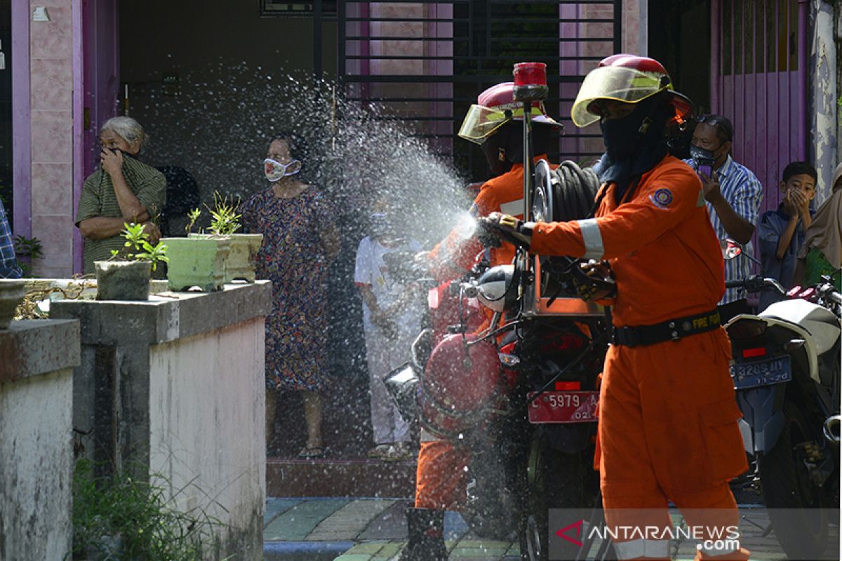 Bahan penyemprotan disinfektan aman untuk manusia