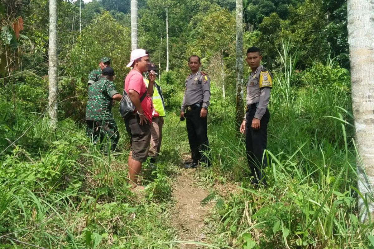 Polisi Tanah Datar bubarkan warga berburu babi cegah corona