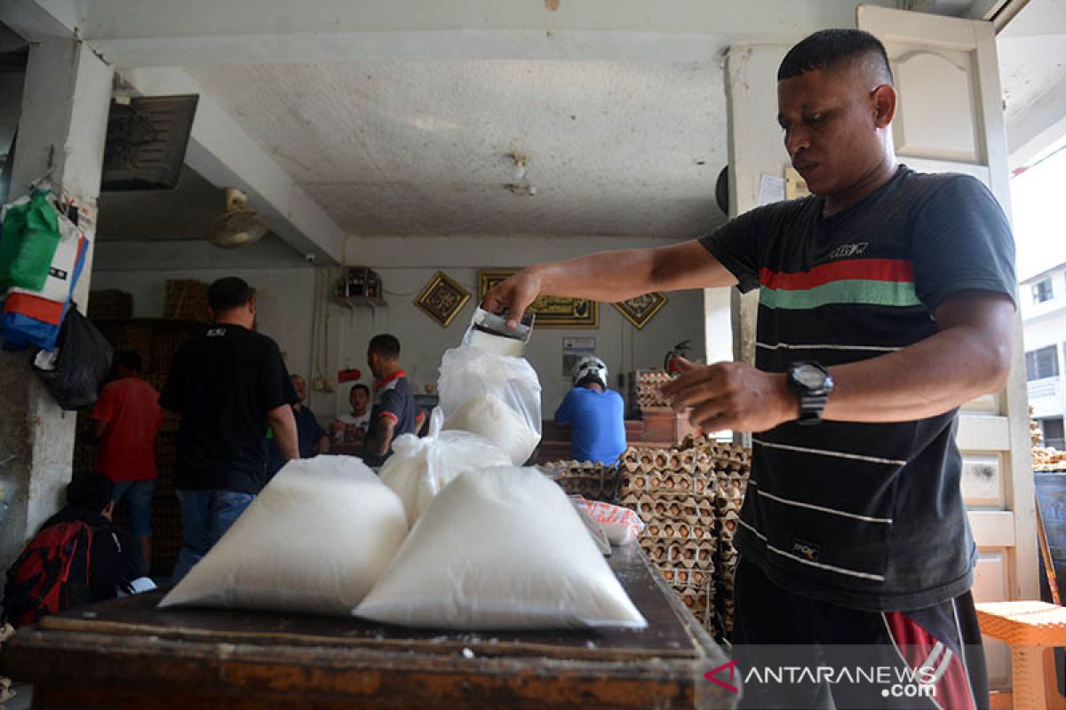 Penjualan gula dibatasi dua kilogram