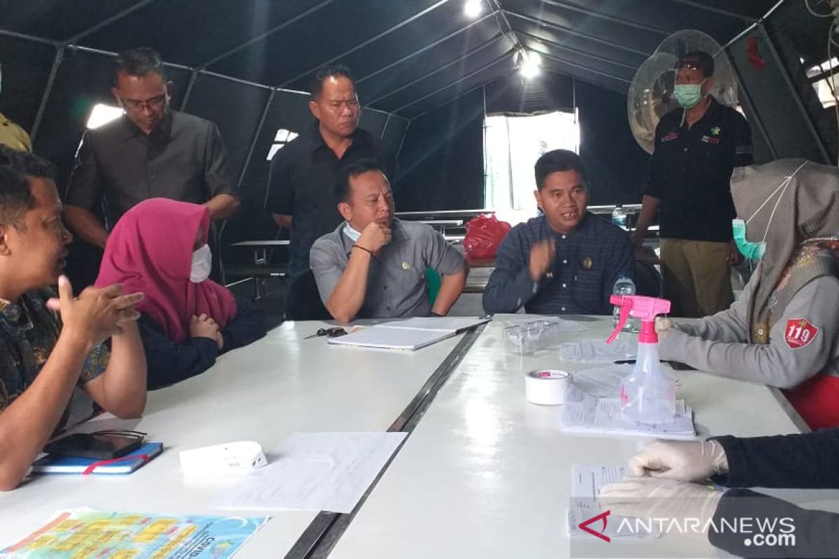 DPRD Belitung tinjau posko utama gugus tugas COVID-19