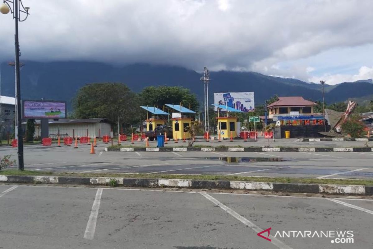 Penutupan Bandara Sentani berdampak ekonomi kepada pemilik rental mobil