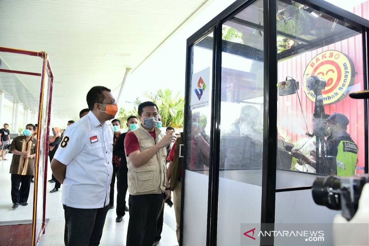 NTB pasang bilik disinfektan di sejumlah obyek vital cegah COVID-19