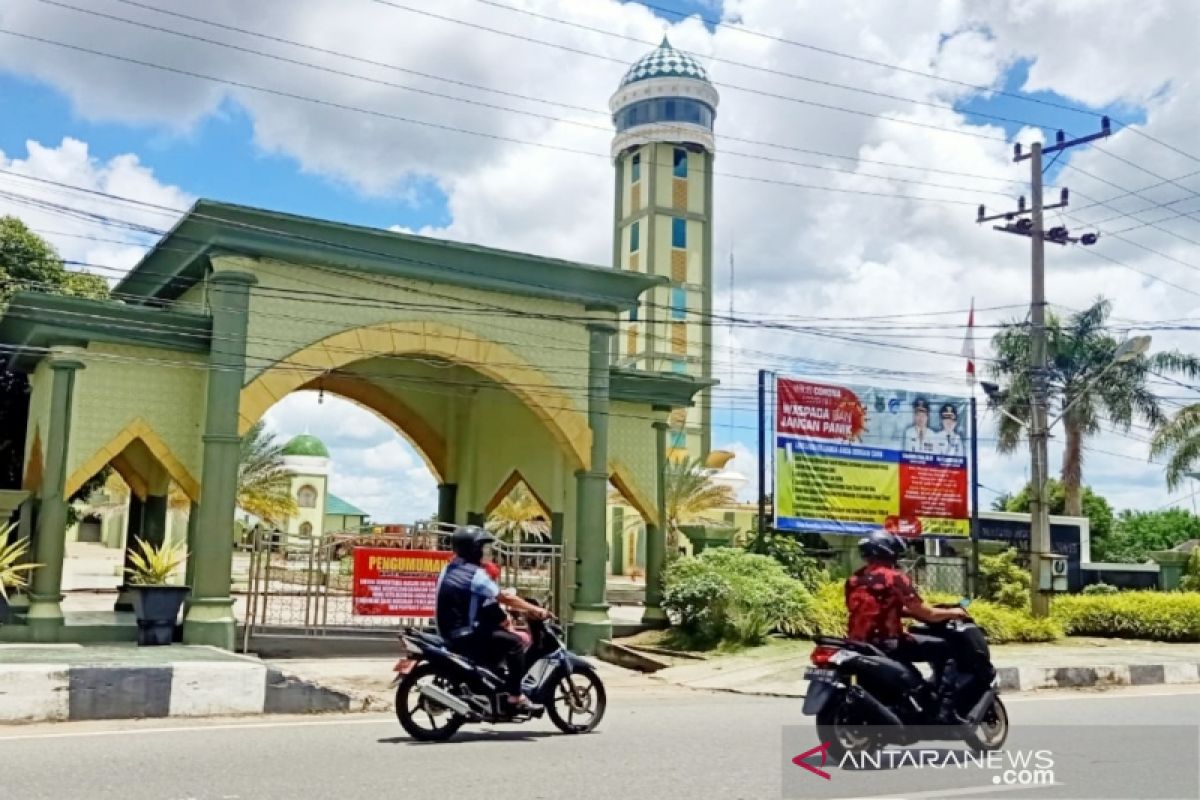 Shalat Jumat ditiadakan sementara di Masjid Agung Kapuas