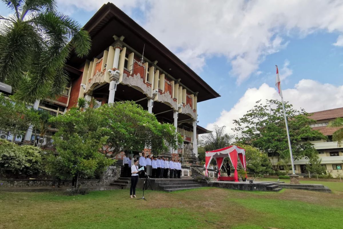 Mahasiswa asing di Universitas Udayana belajar online/daring