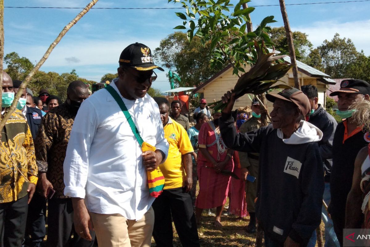 Masyarakat Maybrat, Papua Barat gelar ritual adat mengusir penyakit COVID-19